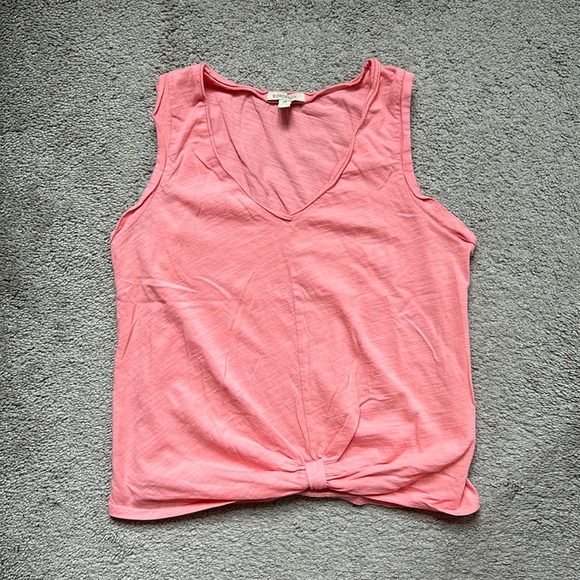 Bordeaux Tops - Pink sleeveless Anthropologie tank top with knot detail